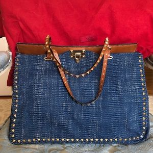 NEW VALENTINO DENIM MEDIUM ROCKSTUD TOTE